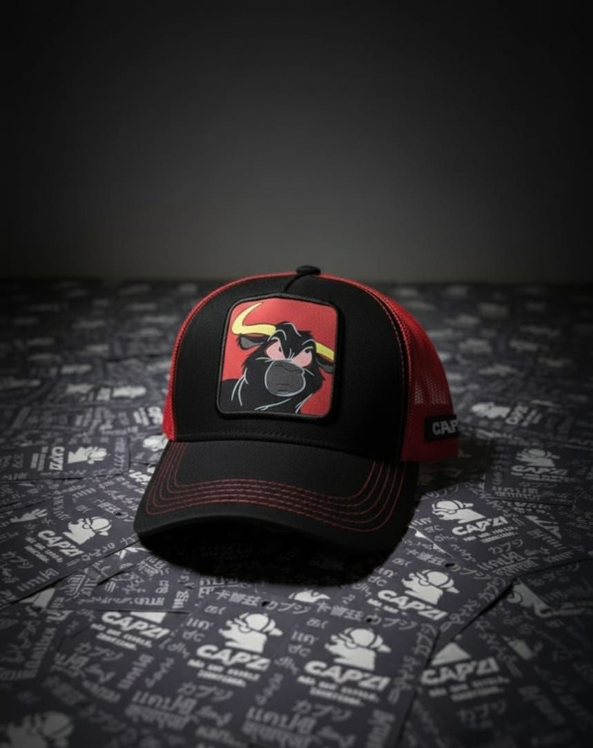 HATS CAPZI Edición Clásica Looney Tunes TORO NEGRO